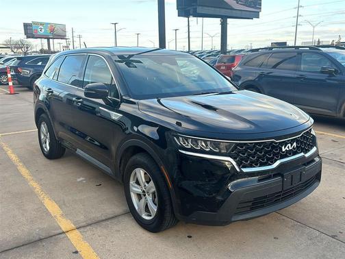 2023 Kia Sorento LX