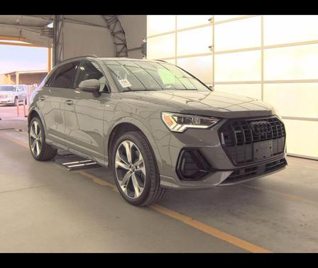 2022 Audi Q3 45 S line Premium Plus