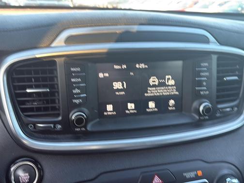 2020 Kia Sorento EX V6