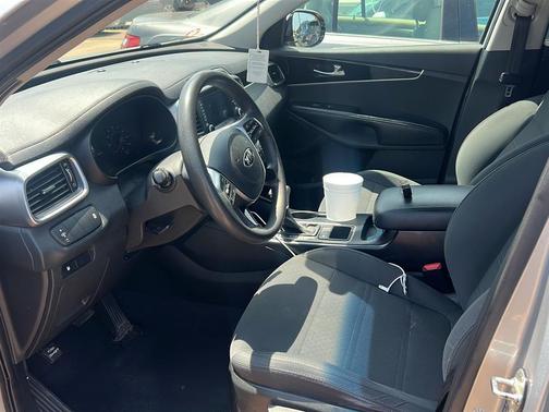 2019 Kia Sorento L