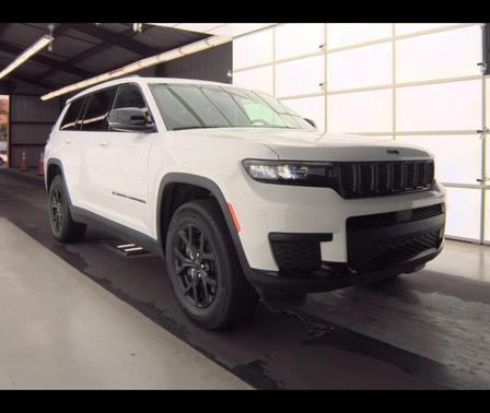 2024 Jeep Grand Cherokee L Laredo