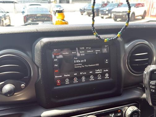 Bright White Clearcoat 2021 Jeep Gladiator Sport