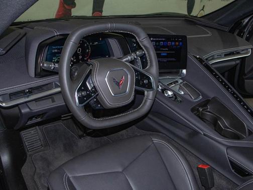 2025 Chevrolet Corvette Stingray w/1LT
