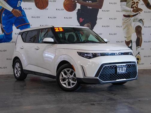 2023 Kia Soul LX
