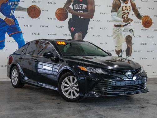 Midnight Black Metallic 2020 Toyota Camry LE