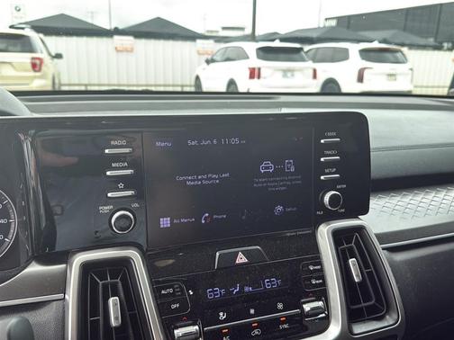Everlasting Silver 2021 Kia Sorento S