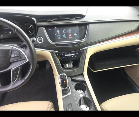 Red Passion Tintcoat 2018 Cadillac XT5 Luxury