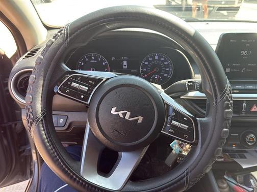 Gravity Gray 2023 Kia Forte LXS