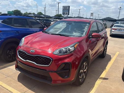 Hyper Red 2022 Kia Sportage LX