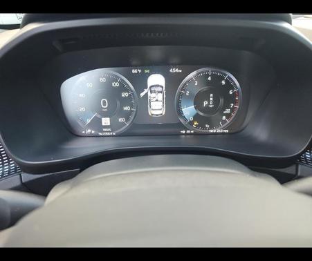 2019 Volvo XC40 T4 R-Design