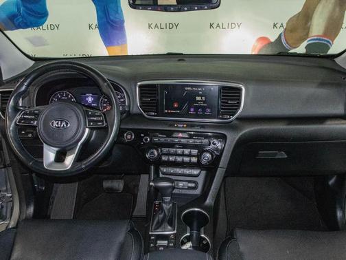 2022 Kia Sportage EX