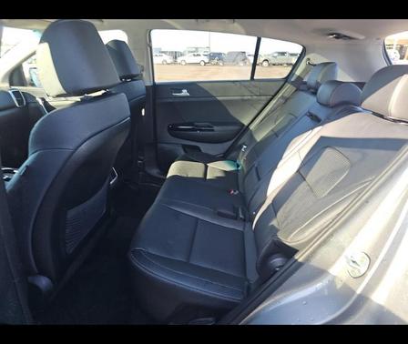 2022 Kia Sportage EX