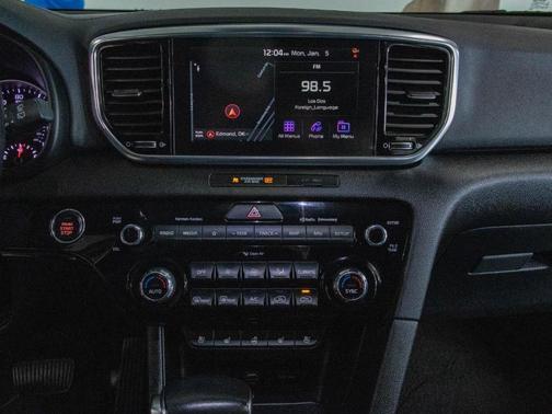 2022 Kia Sportage EX