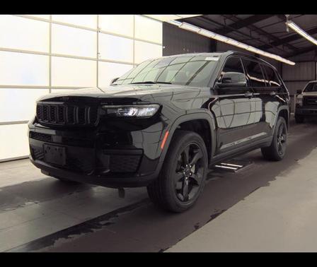 Diamond Black 2023 Jeep Grand Cherokee L Laredo