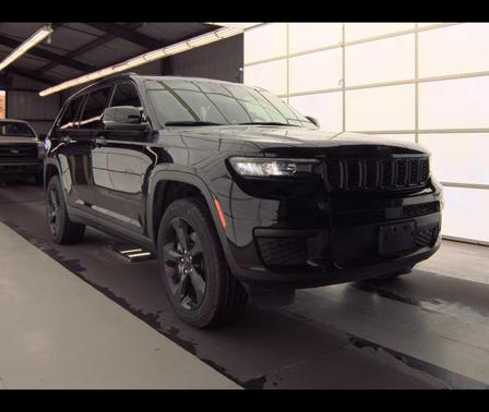 Diamond Black 2023 Jeep Grand Cherokee L Laredo