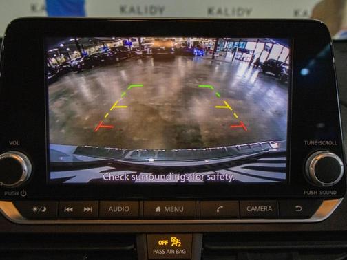 2023 Nissan Altima 2.5 SR