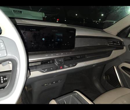 Ivory Silver 2026 Kia EV9 Wind