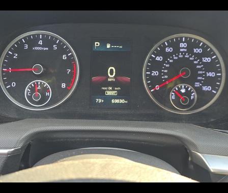 Glacial White Pearl 2022 Kia K5 LXS