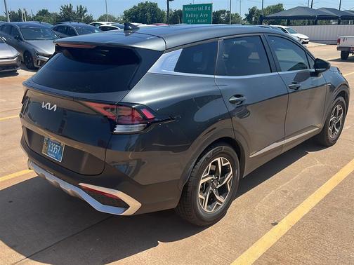 Gravity Gray 2023 Kia Sportage LX