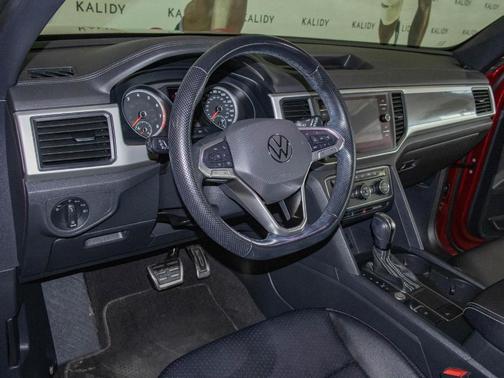 2021 Volkswagen Atlas Cross Sport 3.6L V6 SE w/Technology R-Line