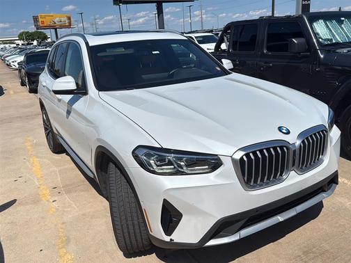Mineral White Metallic 2023 BMW X3 xDrive30i