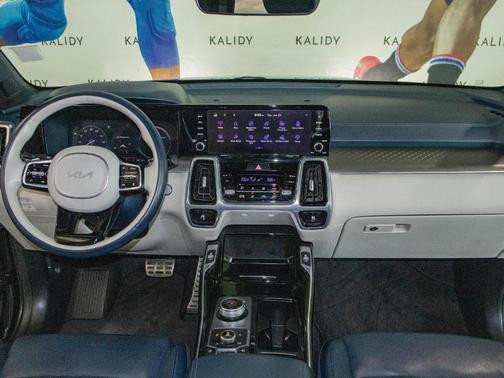 2023 Kia Sorento Plug-In Hybrid SX Prestige