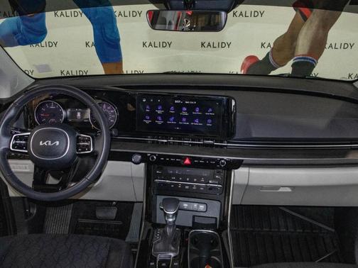 2024 Kia Carnival EX