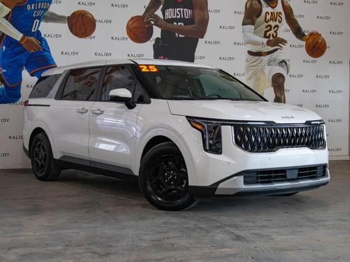 2025 Kia Carnival 