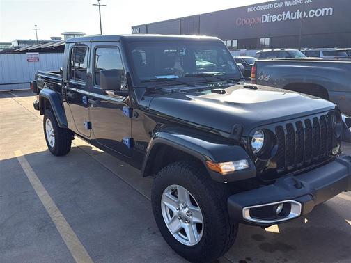 2022 Jeep Gladiator Sport