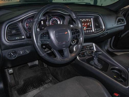 2018 Dodge Challenger 392 Hemi Scat Pack Shaker