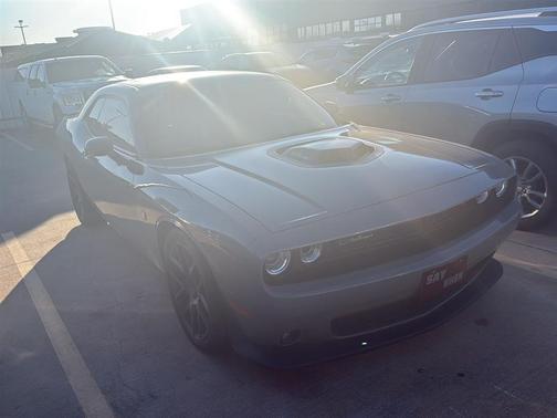 2018 Dodge Challenger 392 Hemi Scat Pack Shaker