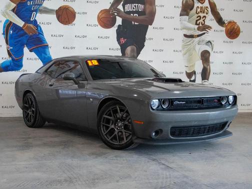 2018 Dodge Challenger 392 Hemi Scat Pack Shaker