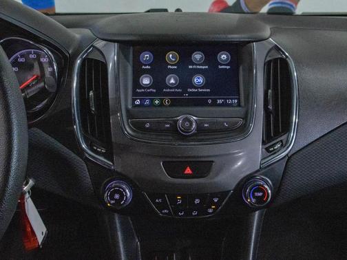 2019 Chevrolet Cruze LS