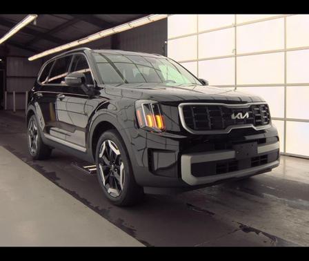 Ebony Black 2025 Kia Telluride S