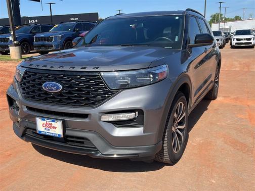 2022 Ford Explorer ST-Line
