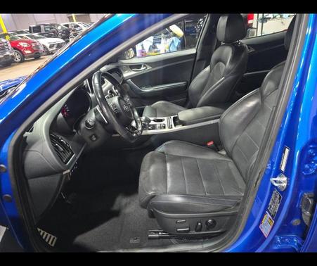 2019 Kia Stinger GT2