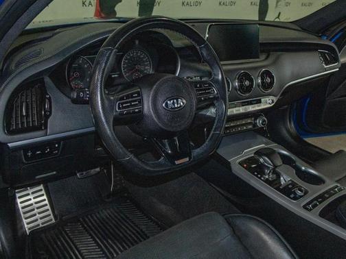 2019 Kia Stinger GT2