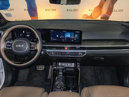 Glacial White Pearl 2025 Kia Sorento SX Prestige