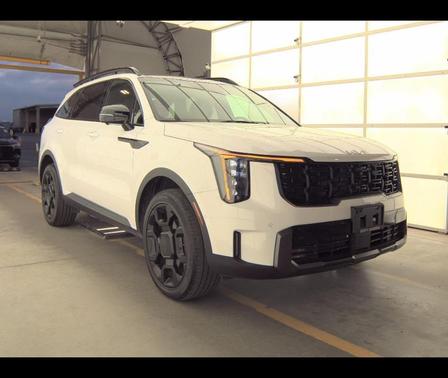 Glacial White Pearl 2025 Kia Sorento SX Prestige