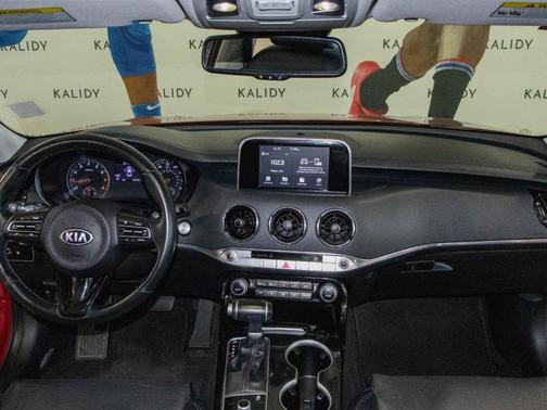 2019 Kia Stinger Base