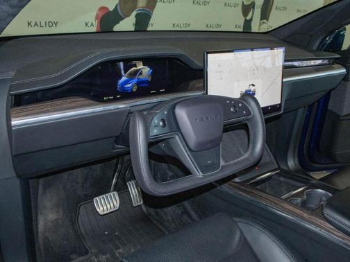 2022 Tesla Model X Base