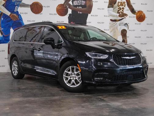 2022 Chrysler Pacifica Touring-L