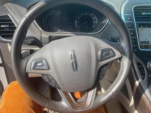 2016 Lincoln MKX Select