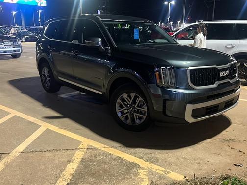 2024 Kia Telluride LX