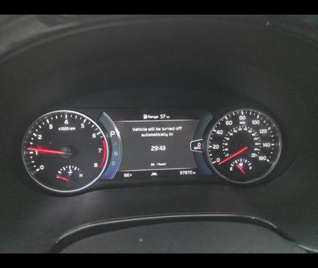 Starbright Yellow / Black Roof 2022 Kia Seltos SX