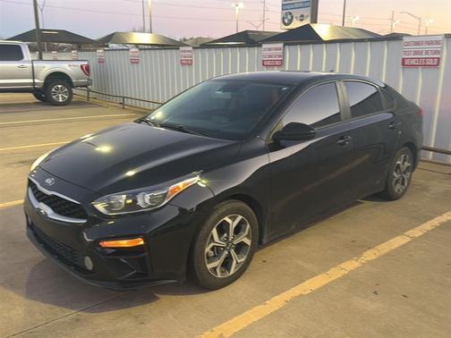 Aurora Black 2021 Kia Forte LXS