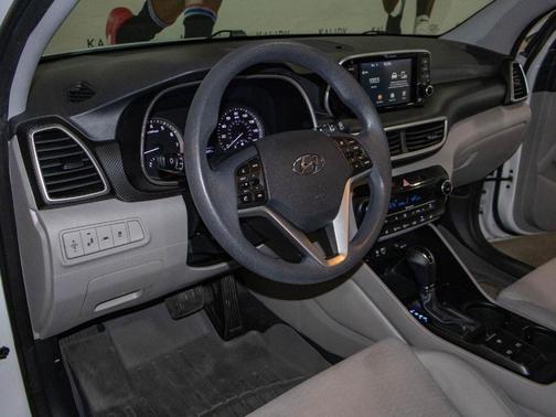 Dazzling White 2019 Hyundai TUCSON SEL
