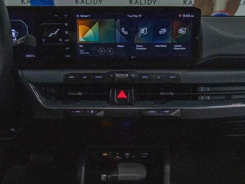 Aurora Black Pearl 2025 Kia K4 EX
