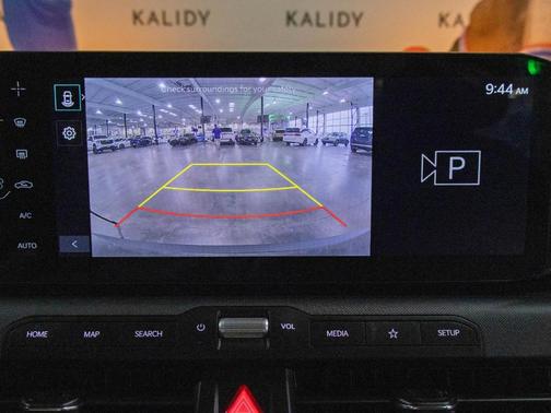 Aurora Black Pearl 2025 Kia K4 EX