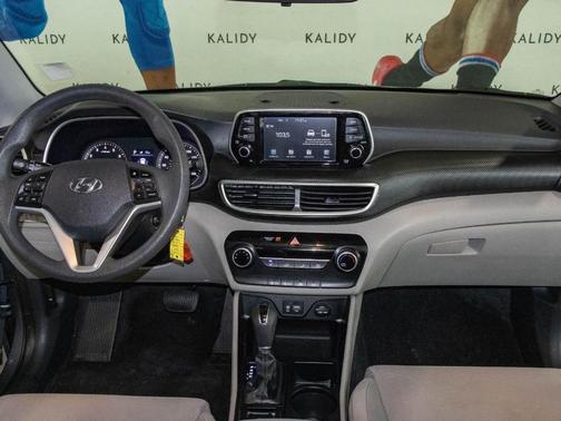 2021 Hyundai TUCSON SE